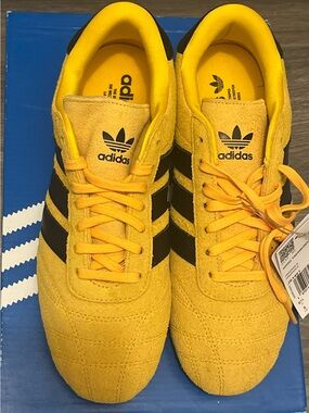 Adidas Taekwondo Lace W Women's
Yellow Sneakers Suede Shoes